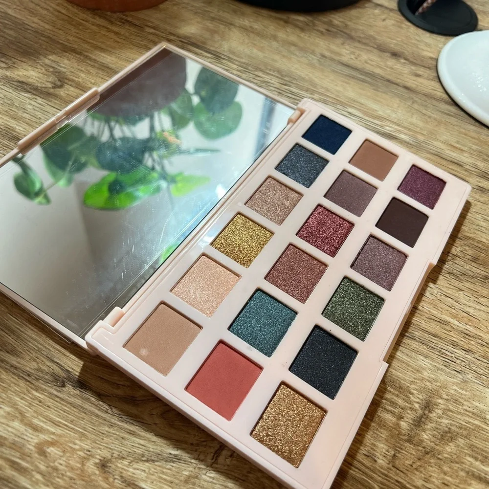 CIATE LONDON • THE EDITOR PALETTE • NEW ENGLAND